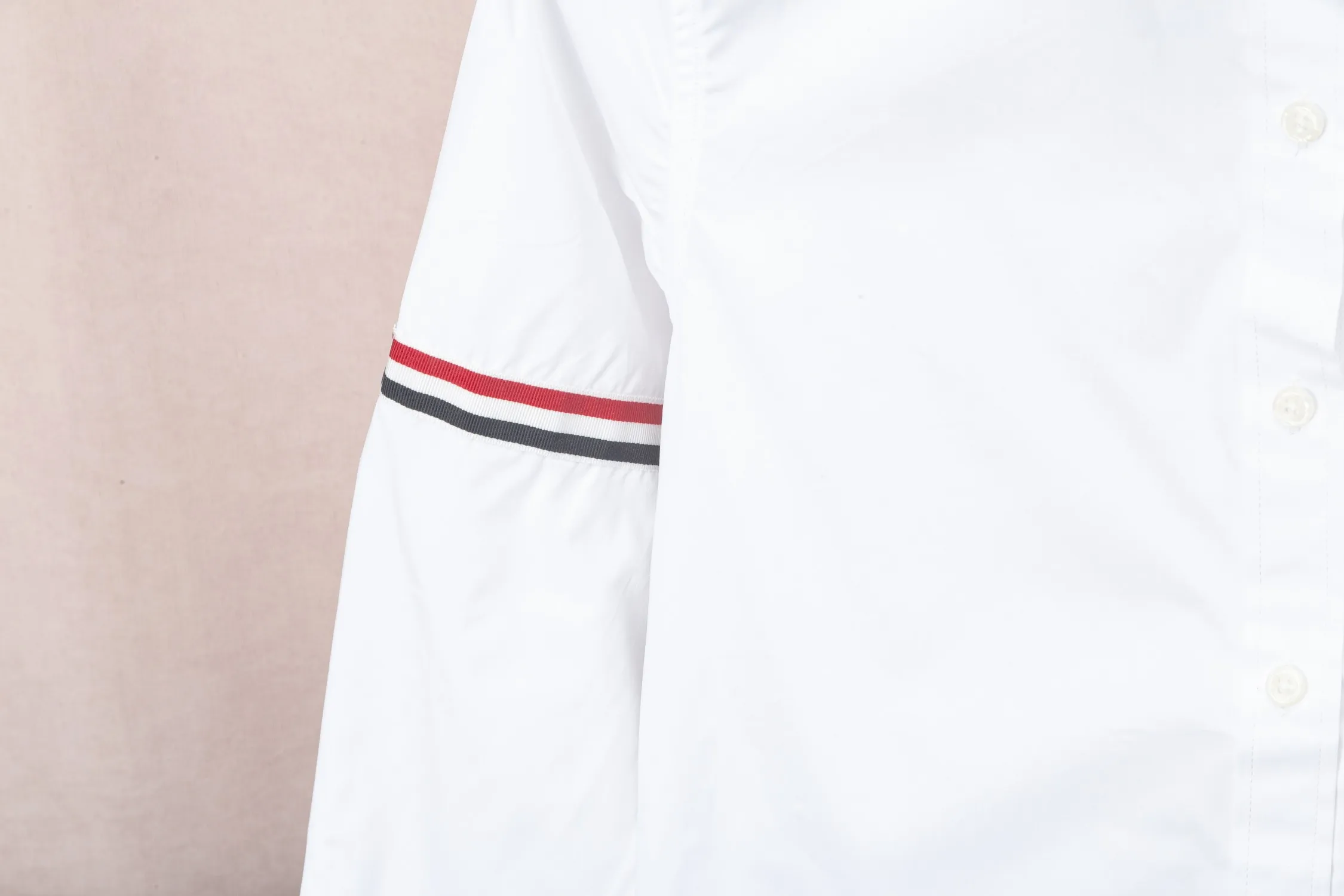 （TB ） THOM BROWNE · TBNew Arrival Authentic Authentic Factory Authentic TB + + ：White Light Blue Size：0/1/2/3